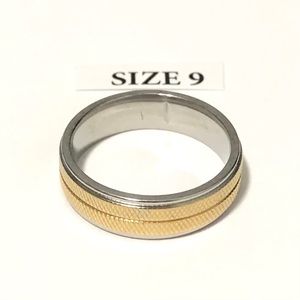 Silver and Gold Tone Ring, Size 9